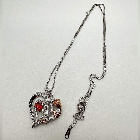 NIB Sterling silver, possibly gold plated, heart necklace with cz diamonds! - Picture 7 of 15